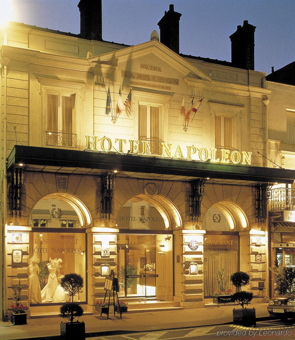 Hotel Restaurant Napoleon Fontainebleau Exteriör bild
