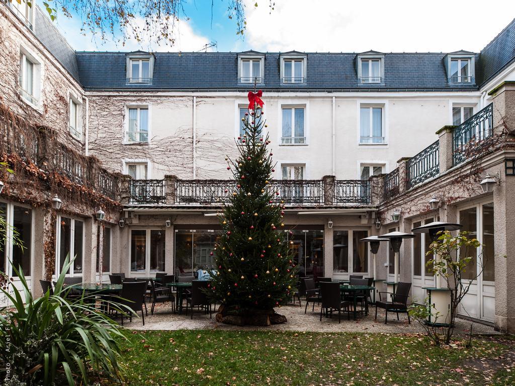 Hotel Restaurant Napoleon Fontainebleau Exteriör bild